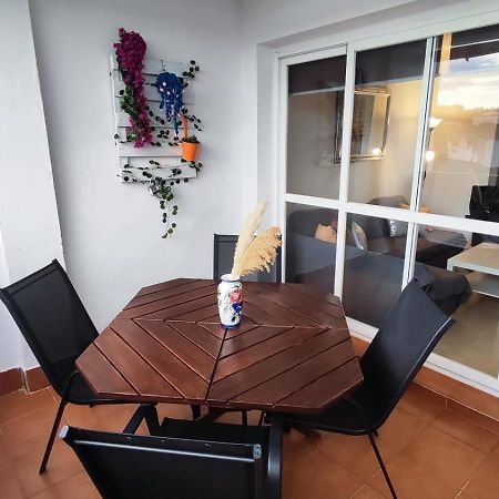 2Bdr Sunny Apartment With Pool And Private Parking In בנאלמדנה מראה חיצוני תמונה