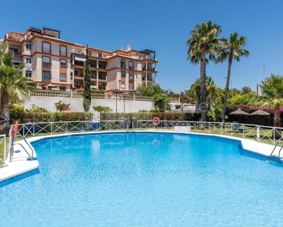 2Bdr Sunny Apartment With Pool And Private Parking In בנאלמדנה מראה חיצוני תמונה