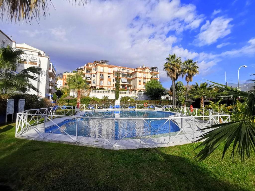 2Bdr Sunny Apartment With Pool And Private Parking In בנאלמדנה מראה חיצוני תמונה